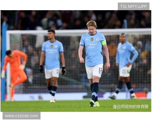 曼城历年英超球衣款式变迁与颜色主题剖析